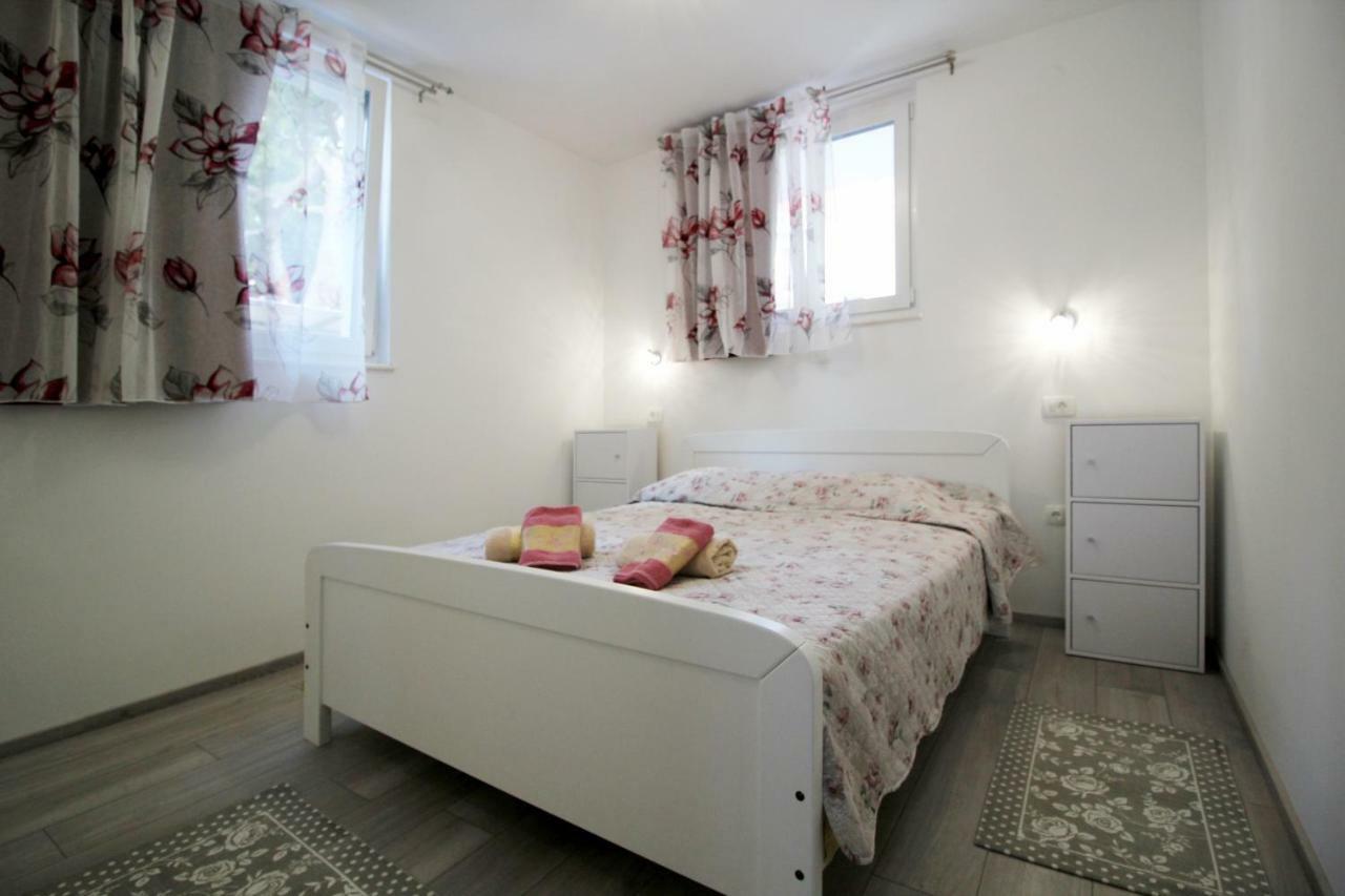 Apartment Kala Kastela Ngoại thất bức ảnh